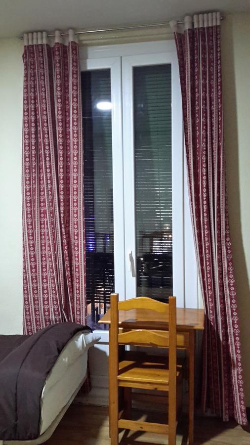 Hostal Rio Parana Madrid Extérieur photo